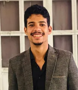 محاضر في شركة كرياتيفو