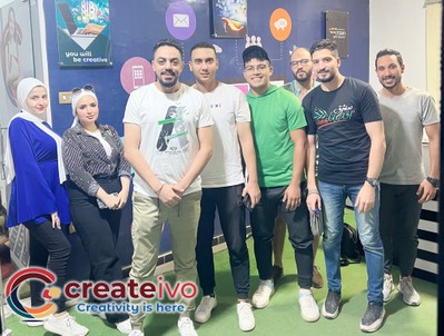 صور للطلاب اثناء التخرج