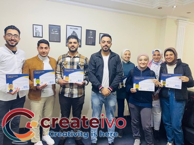 صور للطلاب اثناء التخرج